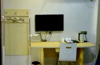 Huangmei Jinyuan Business Hotel