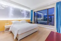 Xuriling · Riverside Hotel (Baita Park, Hongjun Road Store)