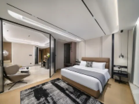 LIZ GRAND ONE Guanyinqiao No.1 Executive Hotel (Chongqing Guanyinqiao Pedestrian Street) Hotels near Guanyinqiao Pedestrian Street