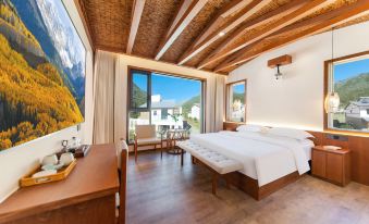 Kangding Yagulinka Hot Spring Hotel