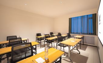 Jizhou TRUE GO Hotel (Harbin Engineering University)