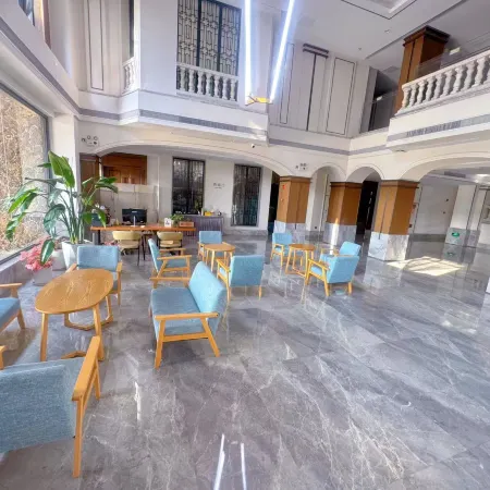 Luoke Hotel Отели рядом с достопримечательностью «Гора Qinyuan»