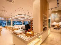 Lalynn Resort & Villas, Phuket Hotels near Wat Prathong