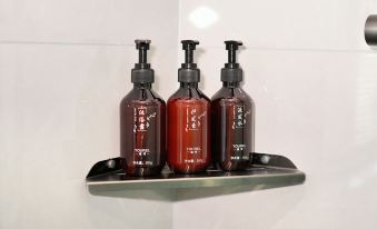 Xinyun Homestay (Kaifeng Qingming Shanghe Park Drum Tower Square)