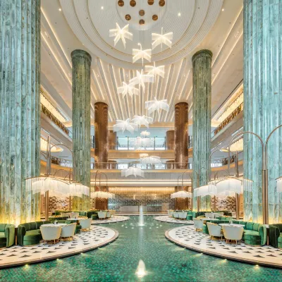 Wyndham Grand Plaza Royale , Datong Hotels near Datong Library