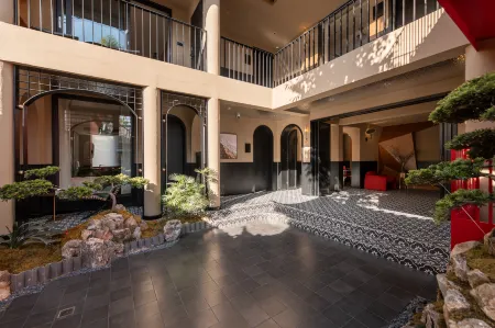 SIXI•DREAMLAND OF MOONSHINE CLUB(DALI ANCIENT CITY) Отели рядом с достопримечательностью «Shuangyuanxi»