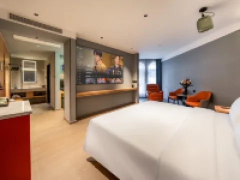 HiTi Hotel Hotels near Yunnan Technology and Business University