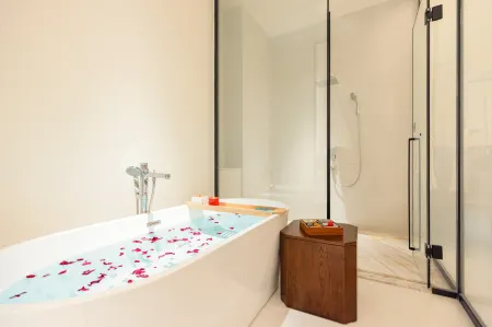 An Yin Hot Spring Resort Отели рядом с достопримечательностью «Xinzhou Ancient City - South Gate Tower»