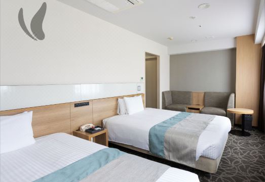 알몬트 호텔 로비 또는 객실 내부