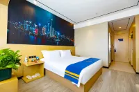 Super 8 Hotel