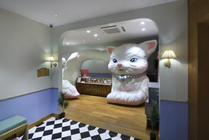 Kitsch Hotel