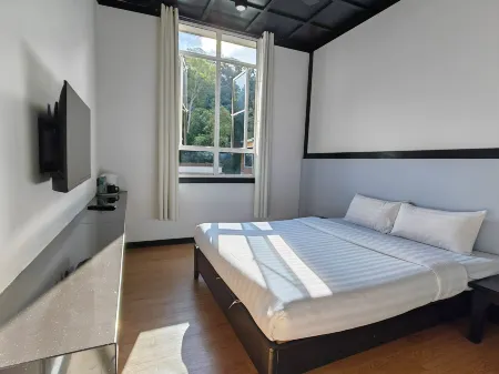 H Benjamin Residence