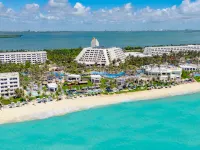 The Pyramid Cancun by Oasis - All Inclusive Hotel a Cancun