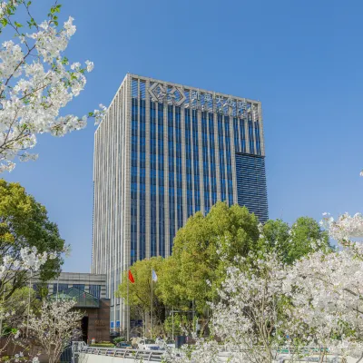 Gloria Grand Hotel Hotels near Jinkui Park Station
