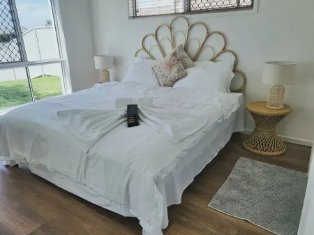 waterfront Cosy Getaway