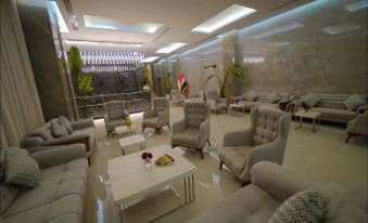BAZ Hotel