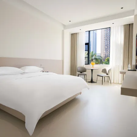 Maitreya Yueze Hotel (Huquan Ecological Park Qinglai Park Branch)