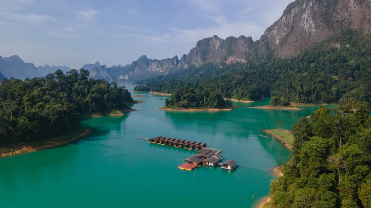 รูปภาพของ360° issara Floating Resort