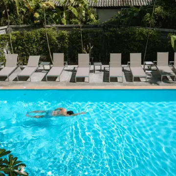 Seaside Naithon Phuket Отели рядом с достопримечательностью «Пляж Наитхон»