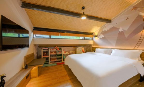 24 Degree Jian Hotel (Jiuzhaigou Visitor Center)