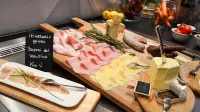 Be Place Adult Friendly Hotel - petit déjeuner