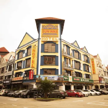 Sun Inns Hotel Sunway Mentari Hotels near UNITAR International University