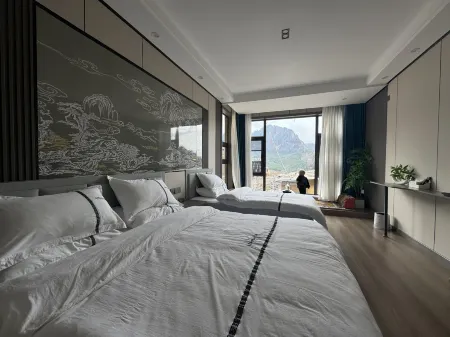 Agong Homestay (Zagana Scenic Area) Отели в г. Диебу