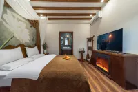 Qi and Xuan Inn Hotels in Lijiang