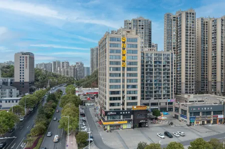 Zhuzhou Longcheng Business Hotel Отели рядом с достопримечательностью «Shifeng Park»