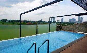 Lemo Hotel Serpong