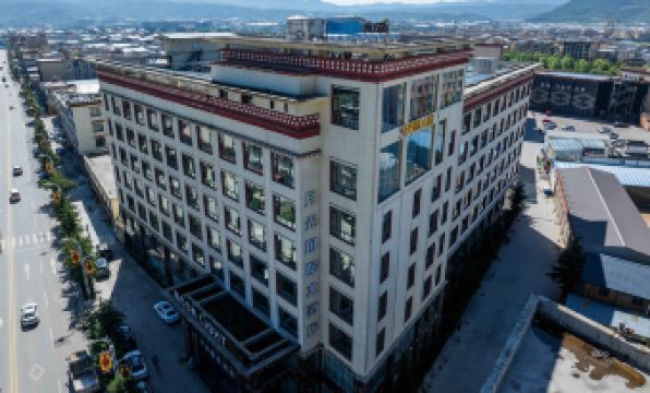 Shangri La Moonlight International Hotel