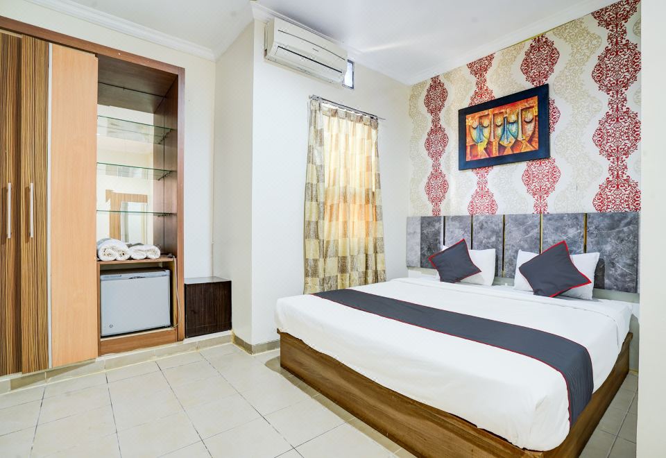 Hotel O Padang City Center의 외관 및 주차 공간