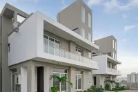I Suite Hotels in Varve Khurd