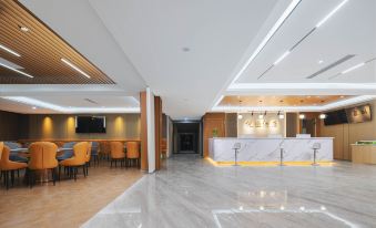 Kuytun Yuejiang Hotel