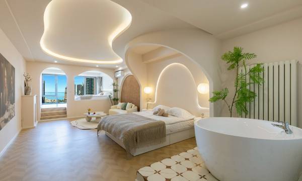 Qihai Yunzhu Scenic Apartment (Qingdao Railway Station Zhongshan Road)