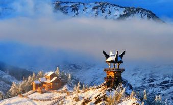 Trip.com Group Country Retreats (Xinjiang Kanas Yundingge Joint Resort)