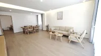 Tianjing Yunye Resort Hotel Hotels in Deqin