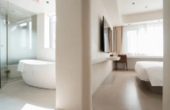 Floral Hotel·Seven Miles of Hotels