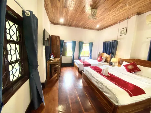 That Luang Place House - Homestays