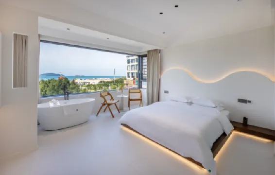 Guya Light Luxury B&B (Longwangtou Beach Branch)