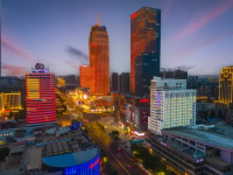 IU Hotel (Baoding Municipal Government Shidai) Hotel di Hebei University/Baoding Military School Park/