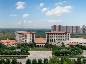 Lushang Spring Lake Resort