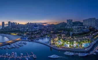 Hazens East Resort Hotel