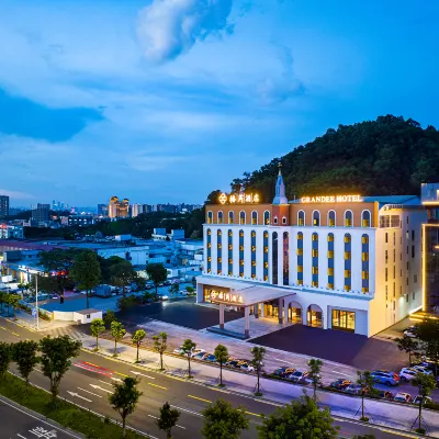 Grandee Hotel (Guangzhou Panyu Chimelong Safari Park Branch) Hotels in der Nähe von Changlong Wild Zoo