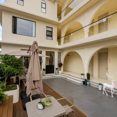 Yifeng Qiyu Resort Yard (South Gate Store of Dali Old City)
