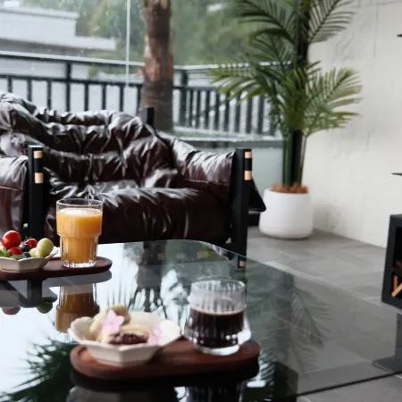 Yingjing Hotel (Lijiang Ancient City Dashuiche Shop)