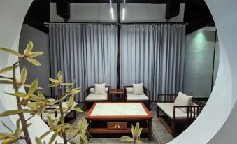 Chunluzhisi Resort Hotel