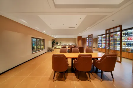 Liupanshui Pushanfang Hotel Отели рядом со станцией Liupanshui Railway Station