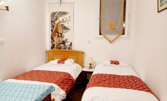 Shared appartement with 3 private rooms terrace garden parking 600m RER B