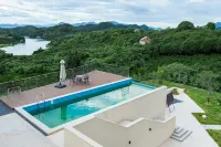 Meng ru Jiang nan Lu Shang yin VanillaEscapeRetreat Holiday Meishu (Lushan Xihai Branch) - Infinity Pools